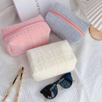 Soft Plush Quilted Cosmetic Bag Portable Zipper Makeup Organizer Cute Travel Toiletry Pouch for Women Girls